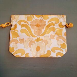 Clinique Makeup/Cosmetic Drawstring Floral Bag